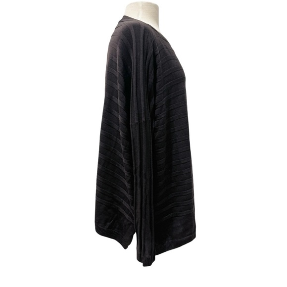 St. John 100% wool Ribbed Pattern super Lightweight Knit oversized sweater EUC - Picture 4 of 14